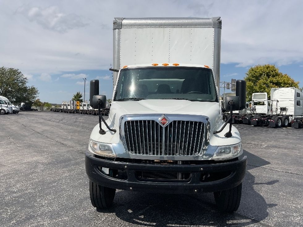 Medium Duty Box Truck-Light and Medium Duty Trucks-International-2020-MV607-Perrysburg-OH-138,921\n\t\tmiles-$ 51,000 - Image 2