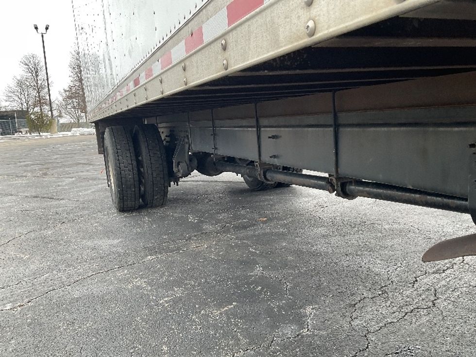 Medium Duty Box Truck-Light and Medium Duty Trucks-International-2020-MV607-Perrysburg-OH-215,472\n\t\tmiles-$ 40,250 - Image 9