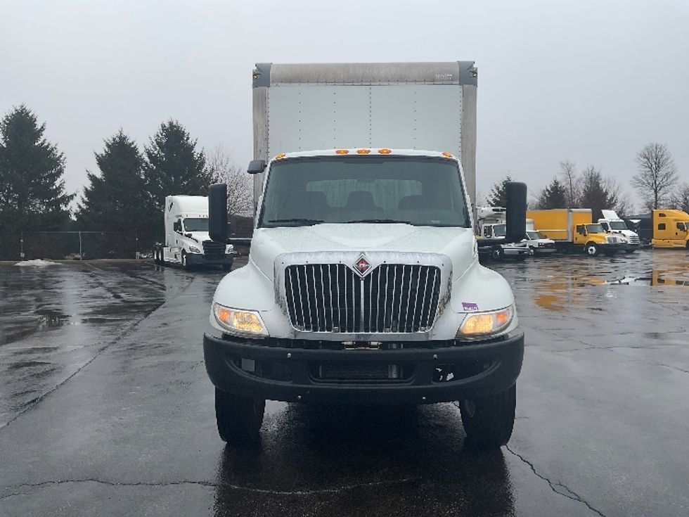 Medium Duty Box Truck-Light and Medium Duty Trucks-International-2020-MV607-Perrysburg-OH-272,233\n\t\tmiles-$ 31,750 - Image 2