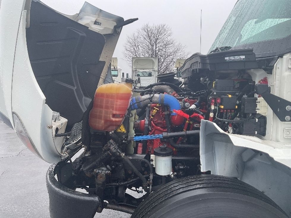 Medium Duty Box Truck-Light and Medium Duty Trucks-International-2020-MV607-Perrysburg-OH-272,233\n\t\tmiles-$ 31,750 - Image 24