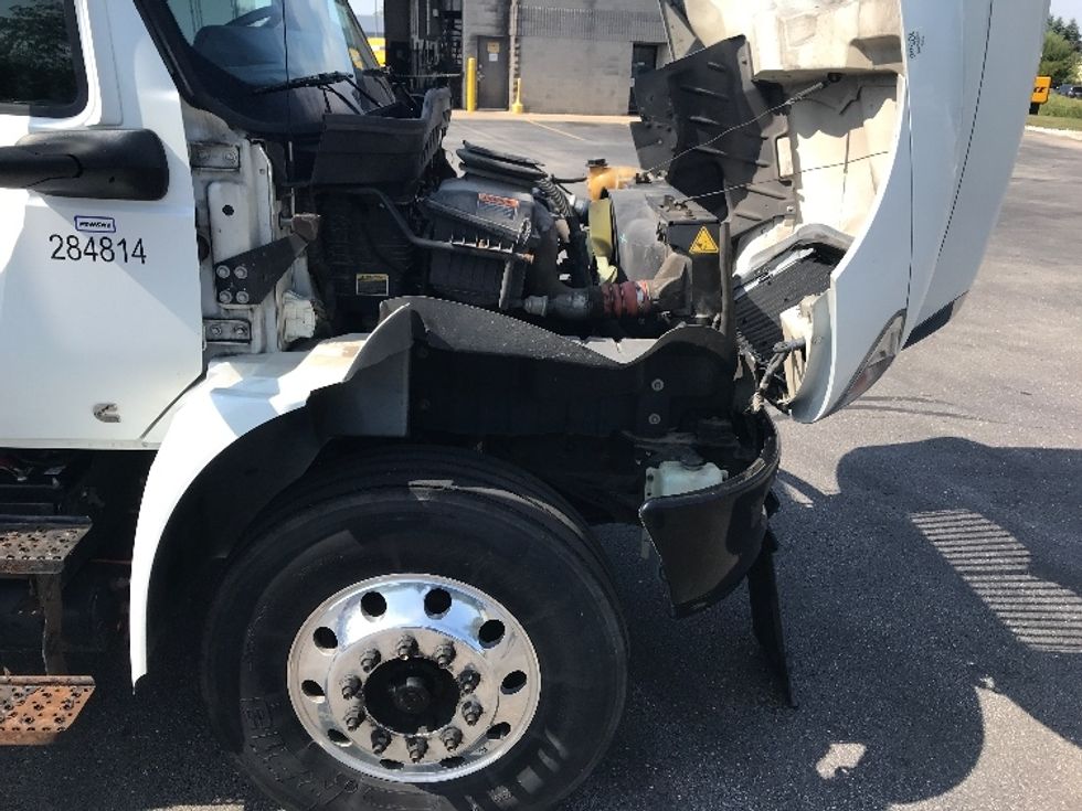 Medium Duty Box Truck-Light and Medium Duty Trucks-International-2020-MV607-Pewaukee-WI-213,392\n\t\tmiles-$ 45,000 - Image 22