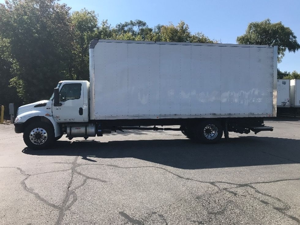 Medium Duty Box Truck-Light and Medium Duty Trucks-International-2020-MV607-Pewaukee-WI-213,392\n\t\tmiles-$ 45,000 - Image 4
