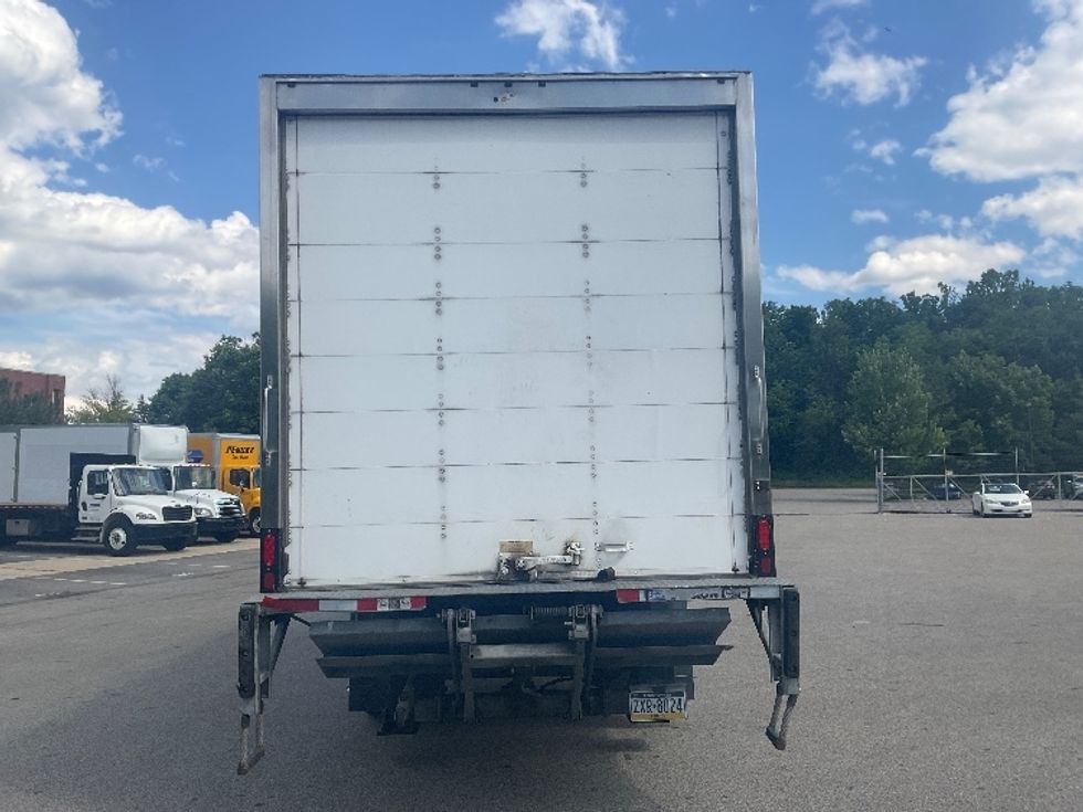 Medium Duty Box Truck-Light and Medium Duty Trucks-International-2020-MV607-Philadelphia-PA-65,413\n\t\tmiles-$ 59,750 - Image 7