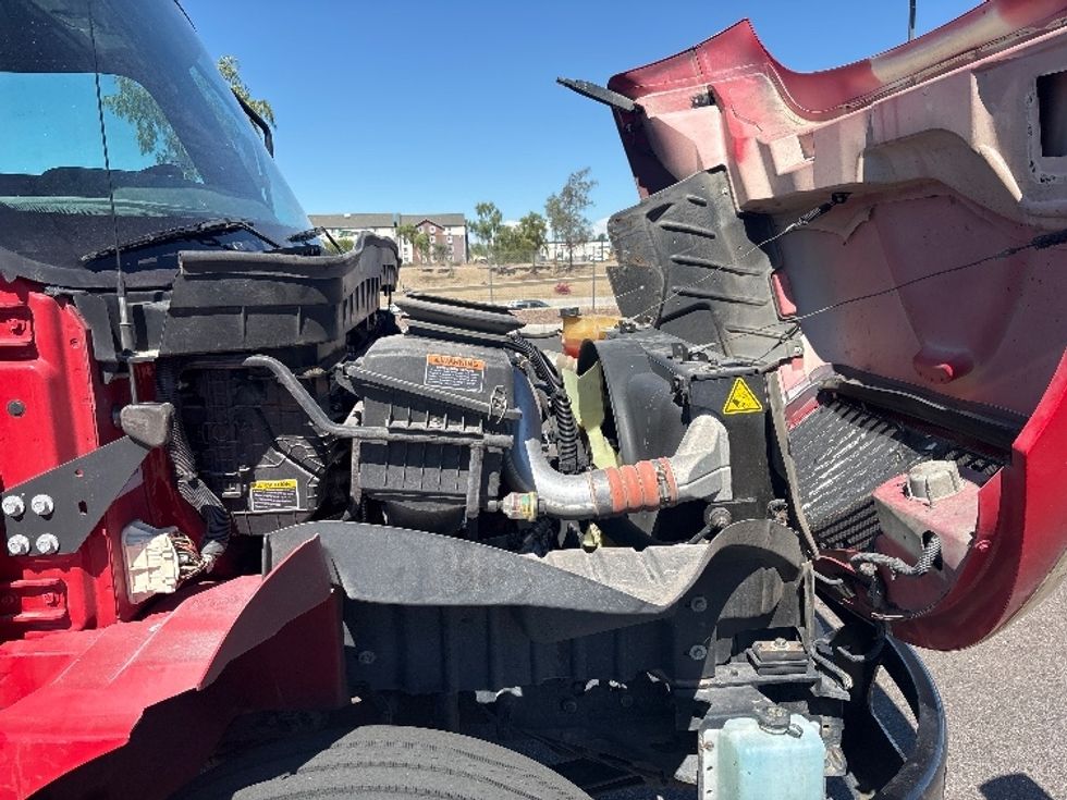 Medium Duty Box Truck-Light and Medium Duty Trucks-International-2020-MV607-Phoenix-AZ-101,710\n\t\tmiles-$ 64,500 - Image 23