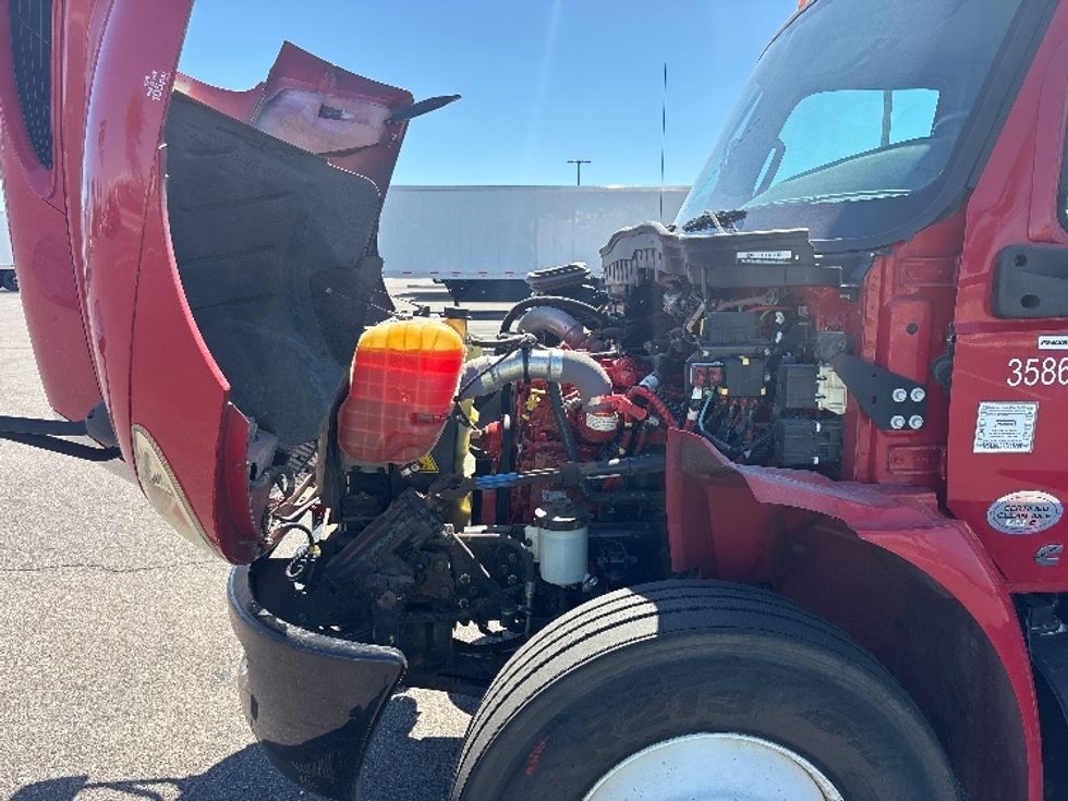 Medium Duty Box Truck-Light and Medium Duty Trucks-International-2020-MV607-Phoenix-AZ-101,710\n\t\tmiles-$ 64,500 - Image 24