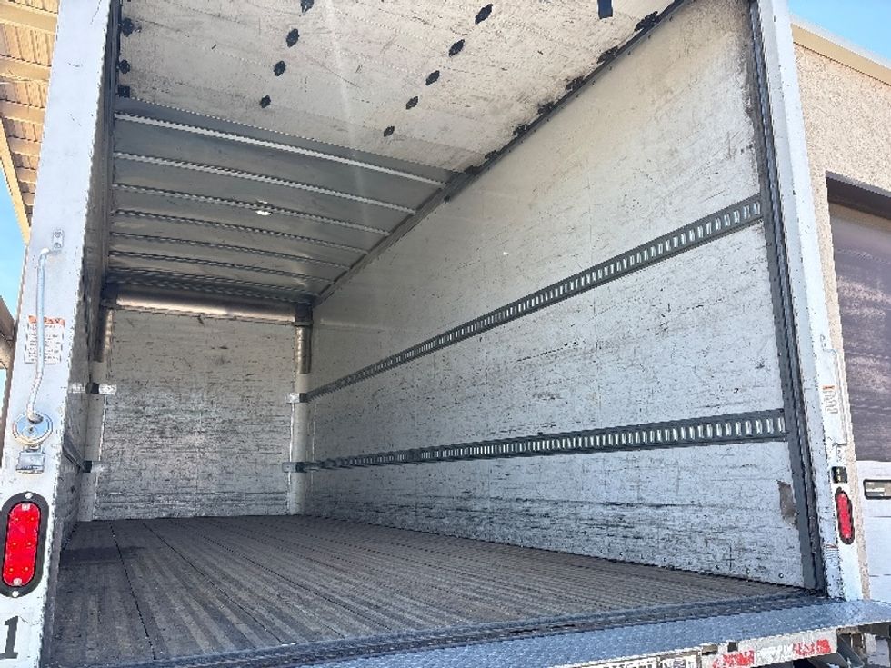 Medium Duty Box Truck-Light and Medium Duty Trucks-International-2020-MV607-Phoenix-AZ-109,456\n\t\tmiles-$ 62,500 - Image 12