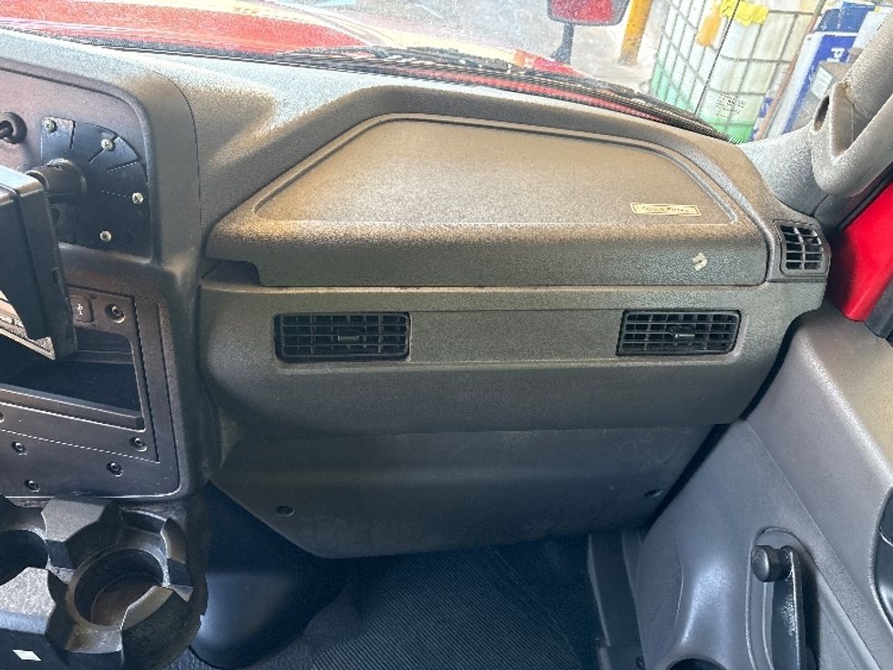 Medium Duty Box Truck-Light and Medium Duty Trucks-International-2020-MV607-Phoenix-AZ-109,456\n\t\tmiles-$ 62,500 - Image 21