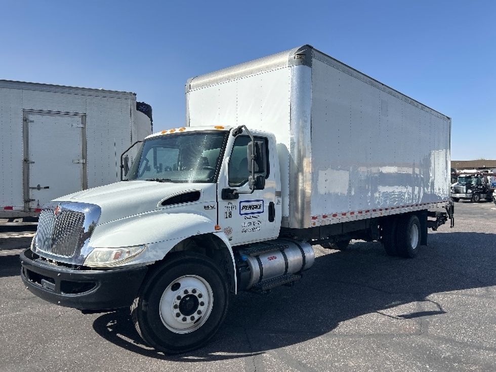 Medium Duty Box Truck-Light and Medium Duty Trucks-International-2020-MV607-Phoenix-AZ-123,613\n\t\tmiles-$ 70,500 - Image 3