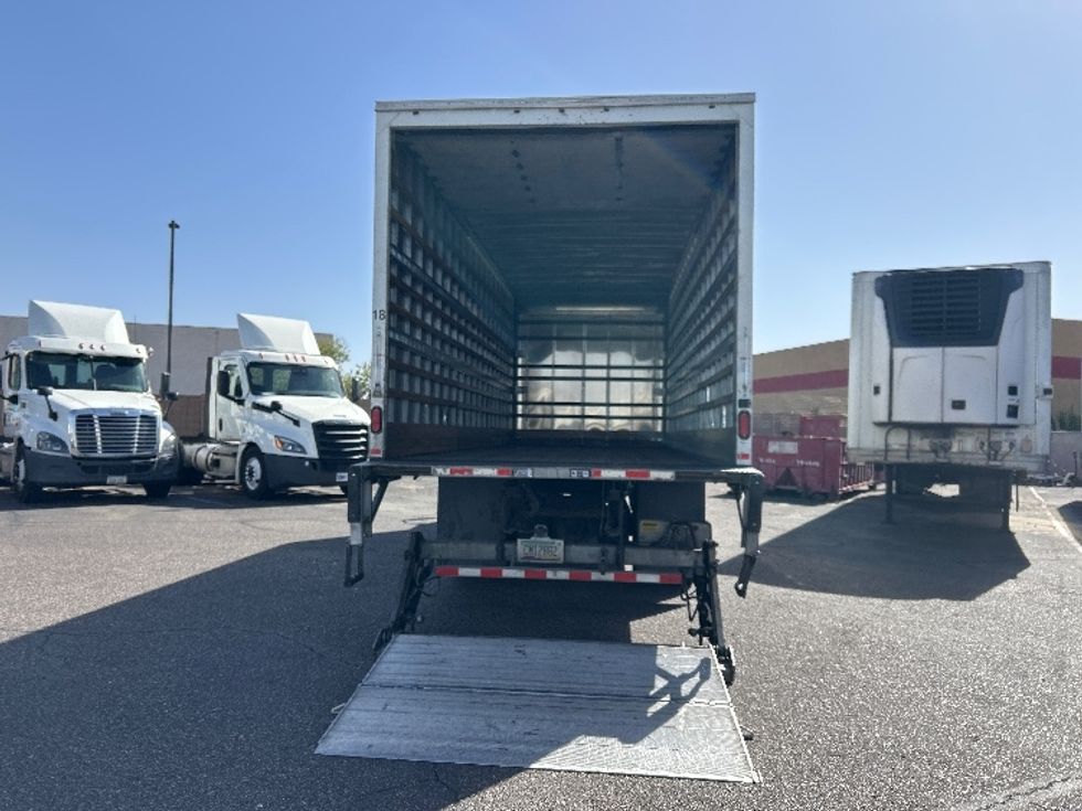 Medium Duty Box Truck-Light and Medium Duty Trucks-International-2020-MV607-Phoenix-AZ-123,613\n\t\tmiles-$ 70,500 - Image 9