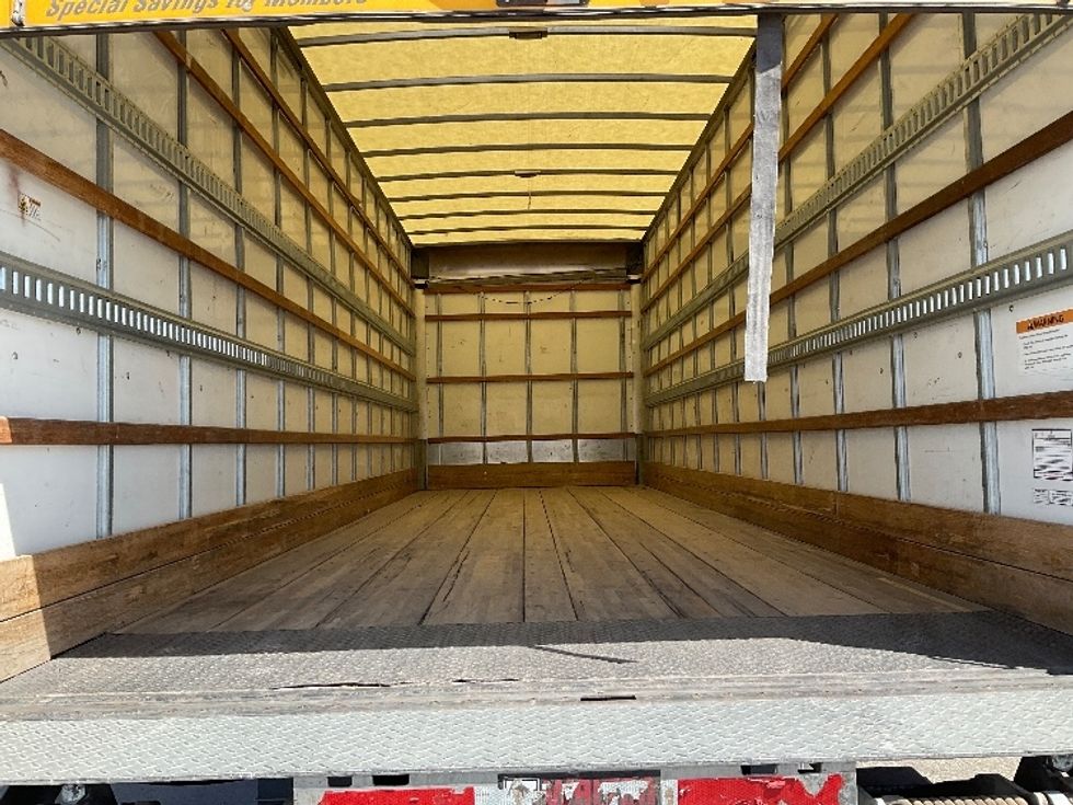 Medium Duty Box Truck-Light and Medium Duty Trucks-International-2020-MV607-Phoenix-AZ-135,160\n\t\tmiles-$ 54,000 - Image 8