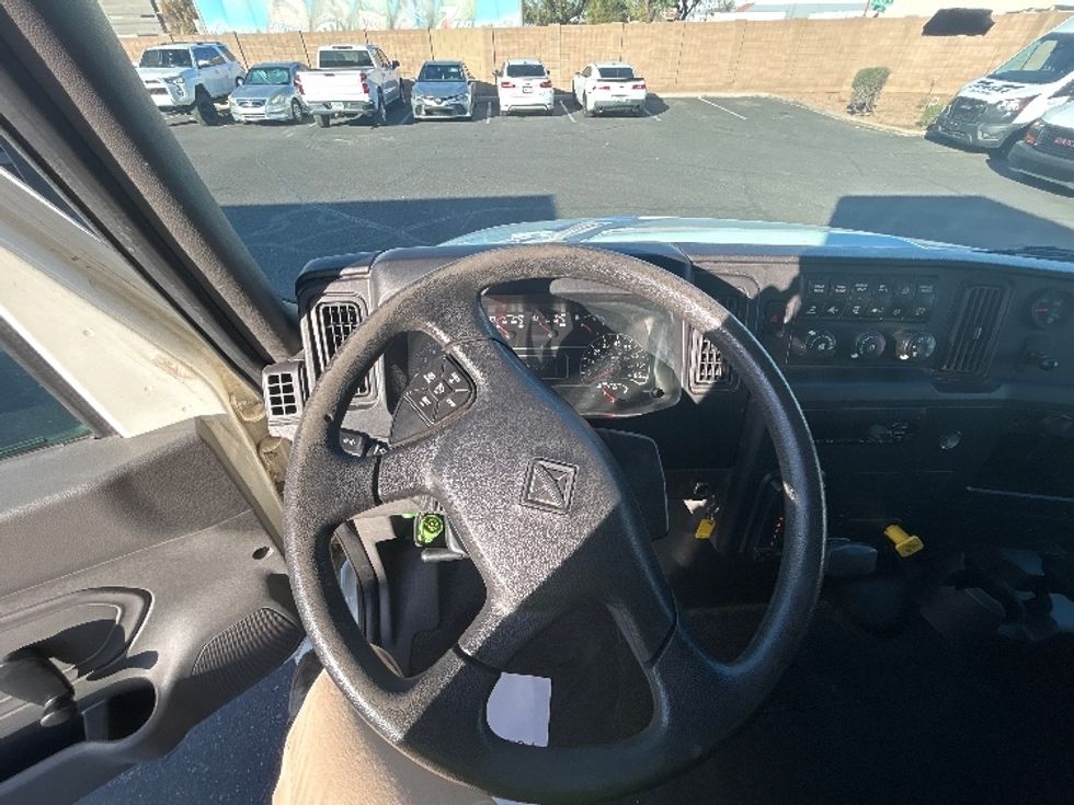 Medium Duty Box Truck-Light and Medium Duty Trucks-International-2020-MV607-Phoenix-AZ-140,326\n\t\tmiles-$ 53,750 - Image 18