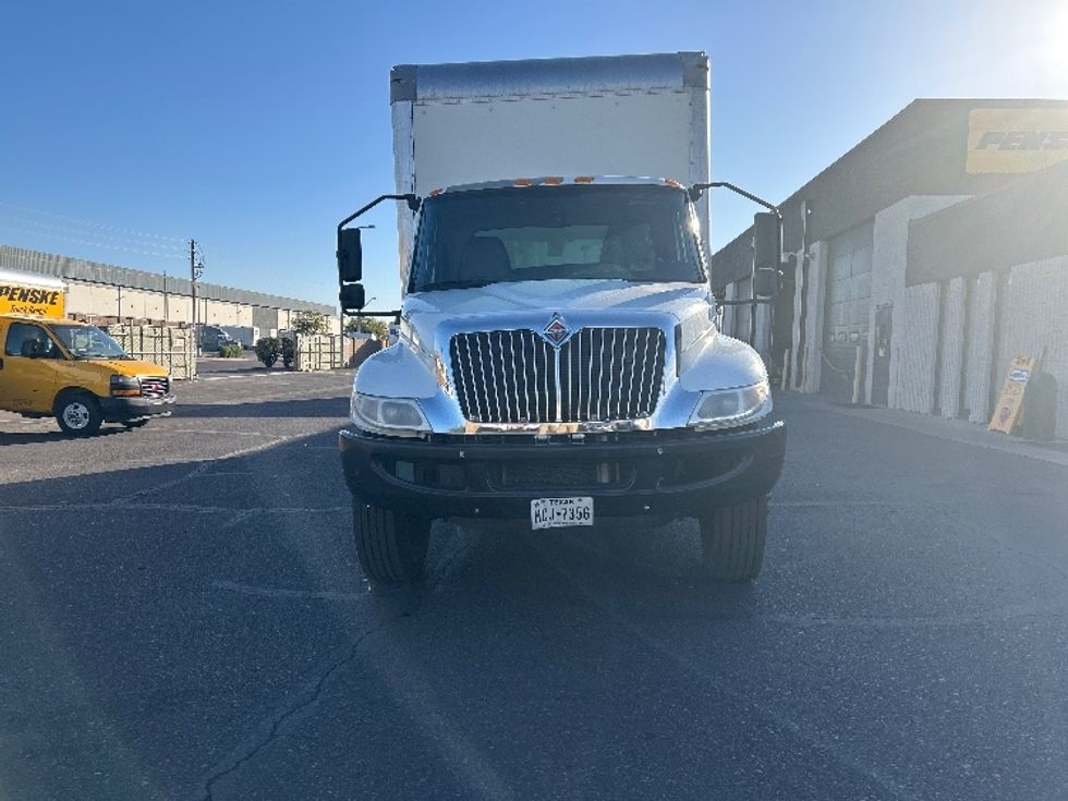 Medium Duty Box Truck-Light and Medium Duty Trucks-International-2020-MV607-Phoenix-AZ-140,326\n\t\tmiles-$ 53,750 - Image 2