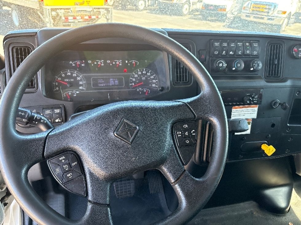 Medium Duty Box Truck-Light and Medium Duty Trucks-International-2020-MV607-Phoenix-AZ-173,107\n\t\tmiles-$ 51,500 - Image 18