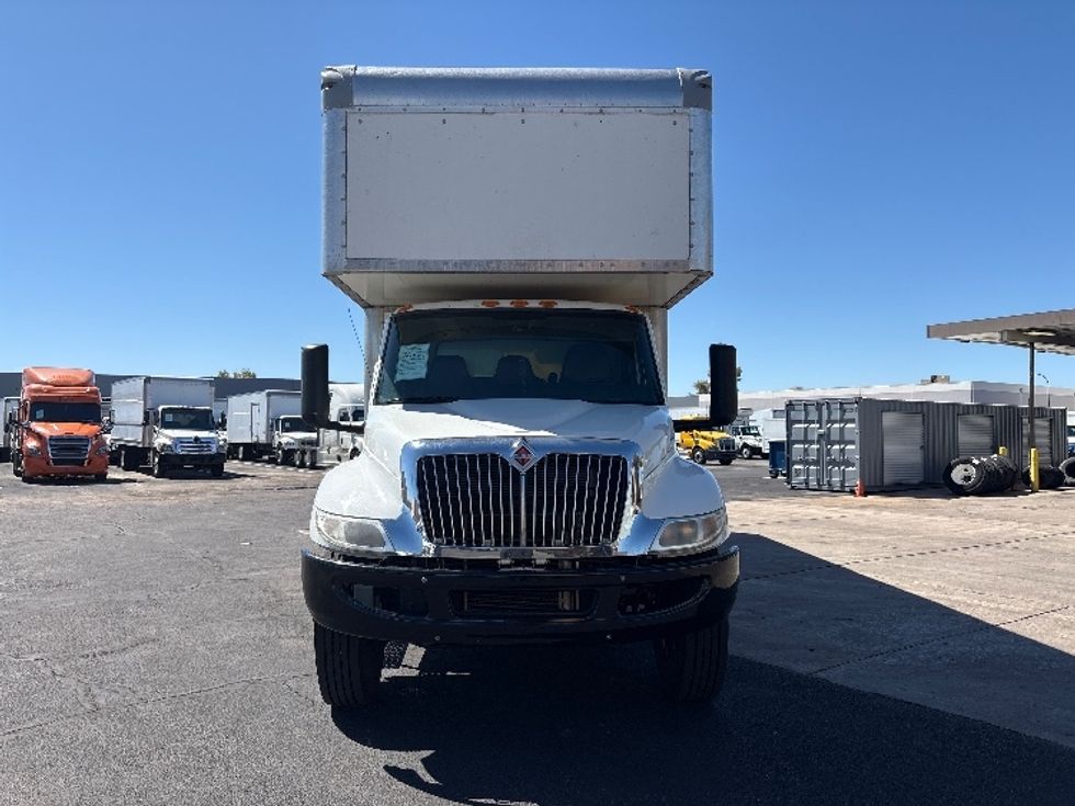 Medium Duty Box Truck-Light and Medium Duty Trucks-International-2020-MV607-Phoenix-AZ-173,107\n\t\tmiles-$ 51,500 - Image 2