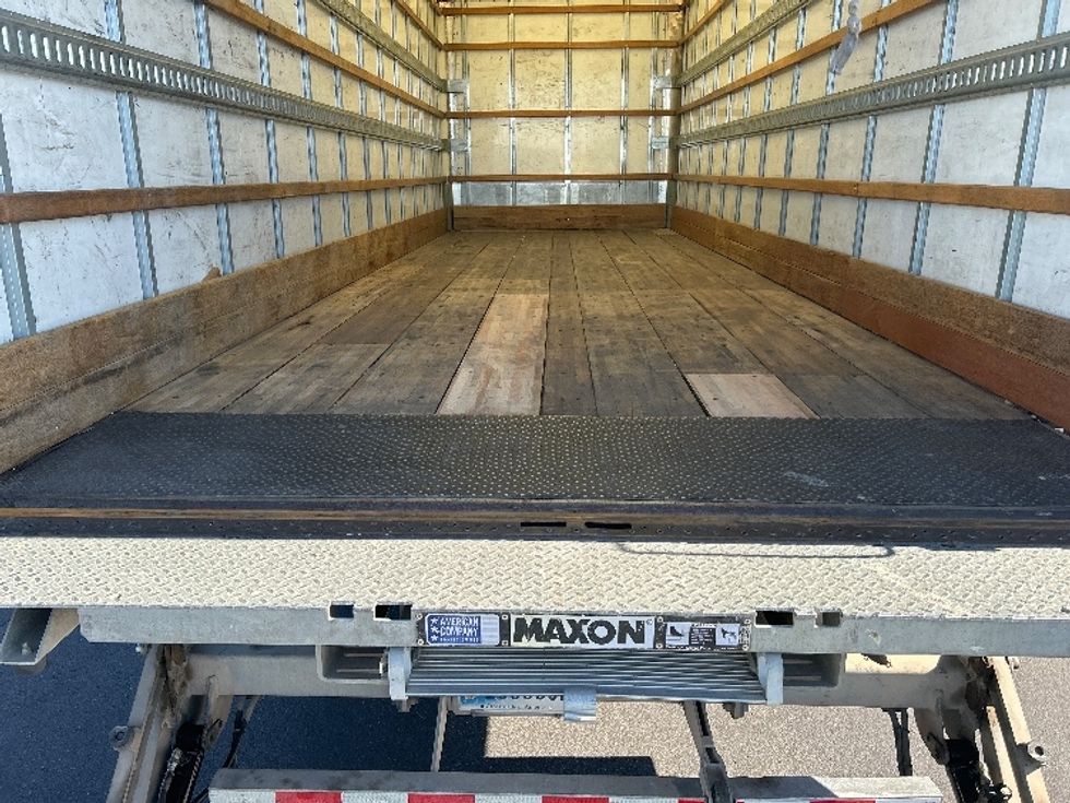 Medium Duty Box Truck-Light and Medium Duty Trucks-International-2020-MV607-Phoenix-AZ-185,040\n\t\tmiles-$ 45,000 - Image 10