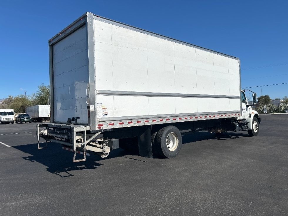 Medium Duty Box Truck-Light and Medium Duty Trucks-International-2020-MV607-Phoenix-AZ-185,040\n\t\tmiles-$ 45,000 - Image 13