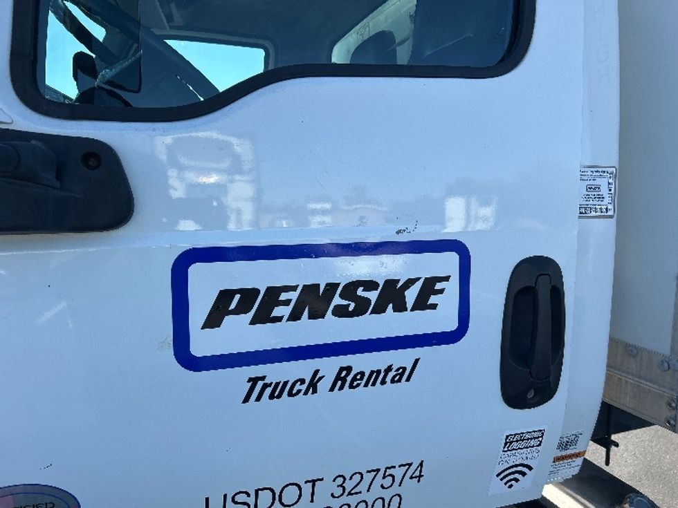 Medium Duty Box Truck-Light and Medium Duty Trucks-International-2020-MV607-Phoenix-AZ-185,040\n\t\tmiles-$ 45,000 - Image 25