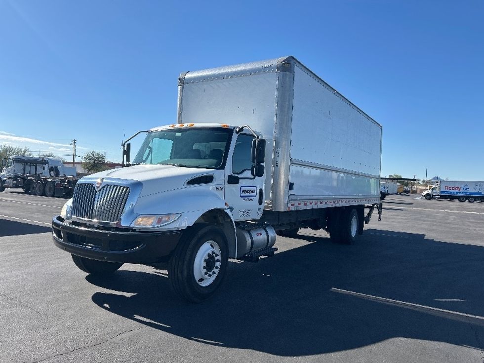 Medium Duty Box Truck-Light and Medium Duty Trucks-International-2020-MV607-Phoenix-AZ-185,040\n\t\tmiles-$ 45,000 - Image 3
