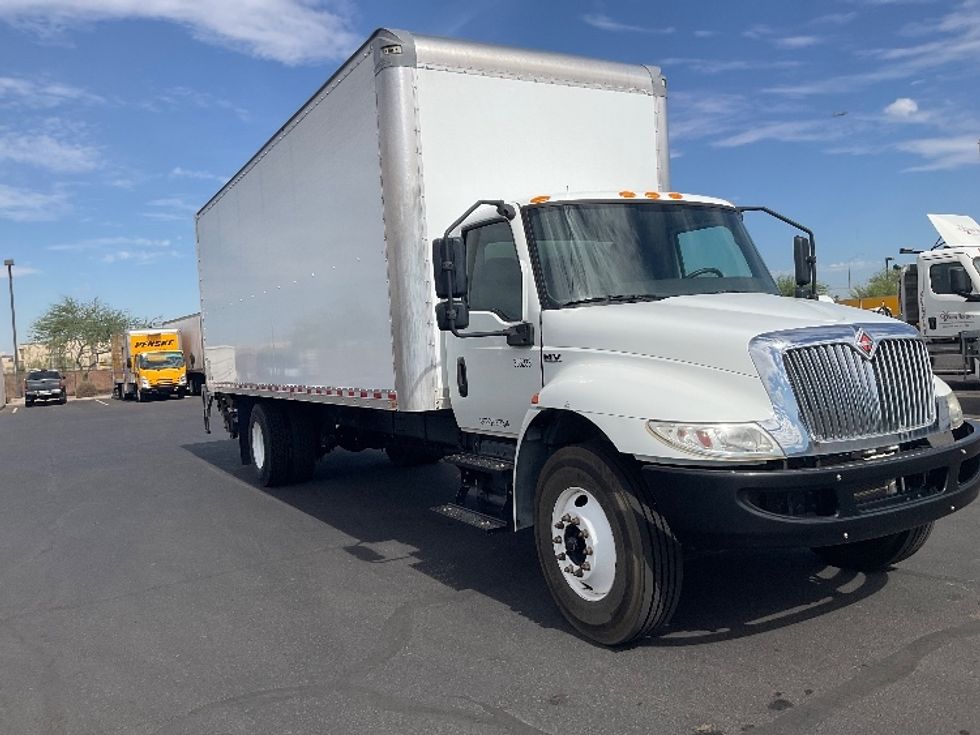 Medium Duty Box Truck-Light and Medium Duty Trucks-International-2020-MV607-Phoenix-AZ-54,051\n\t\tmiles-$ 67,500 - Image 1