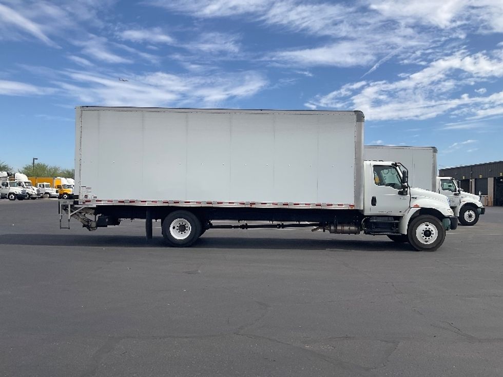 Medium Duty Box Truck-Light and Medium Duty Trucks-International-2020-MV607-Phoenix-AZ-54,051\n\t\tmiles-$ 67,500 - Image 15