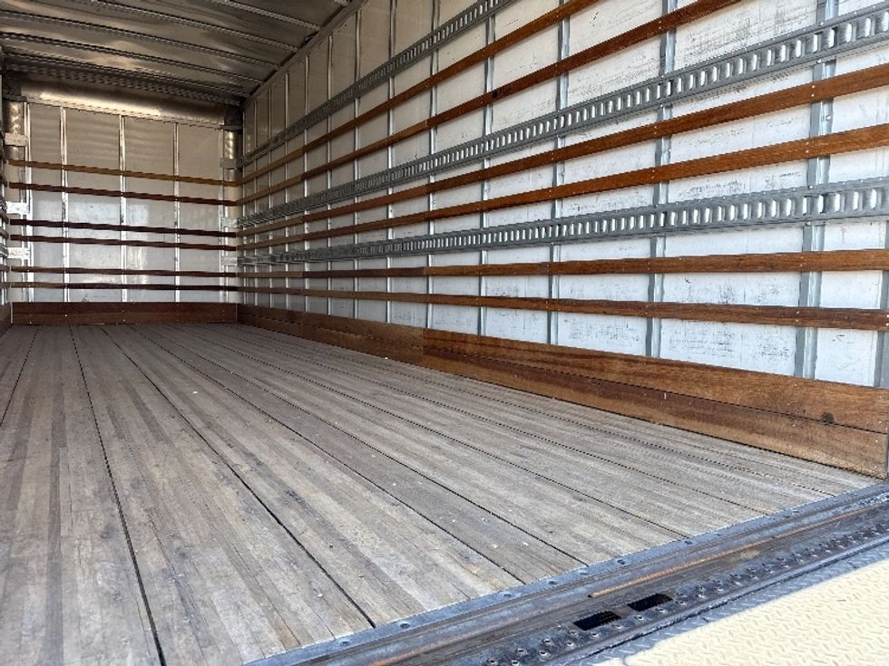 Medium Duty Box Truck-Light and Medium Duty Trucks-International-2020-MV607-Phoenix-AZ-62,630\n\t\tmiles-$ 61,750 - Image 12