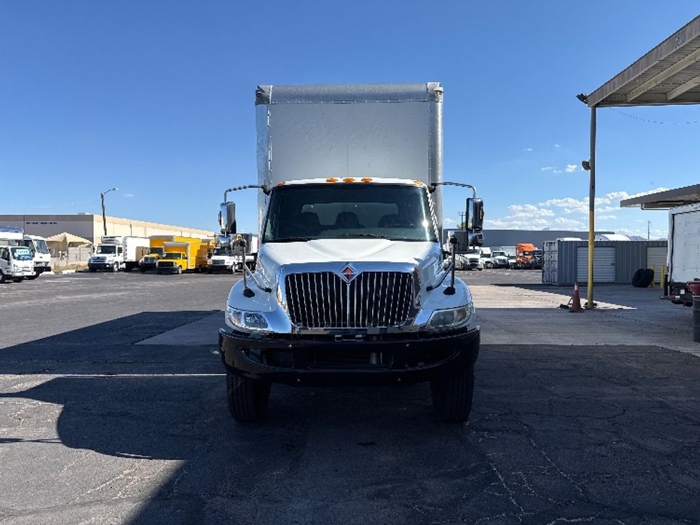 Medium Duty Box Truck-Light and Medium Duty Trucks-International-2020-MV607-Phoenix-AZ-62,630\n\t\tmiles-$ 61,750 - Image 2