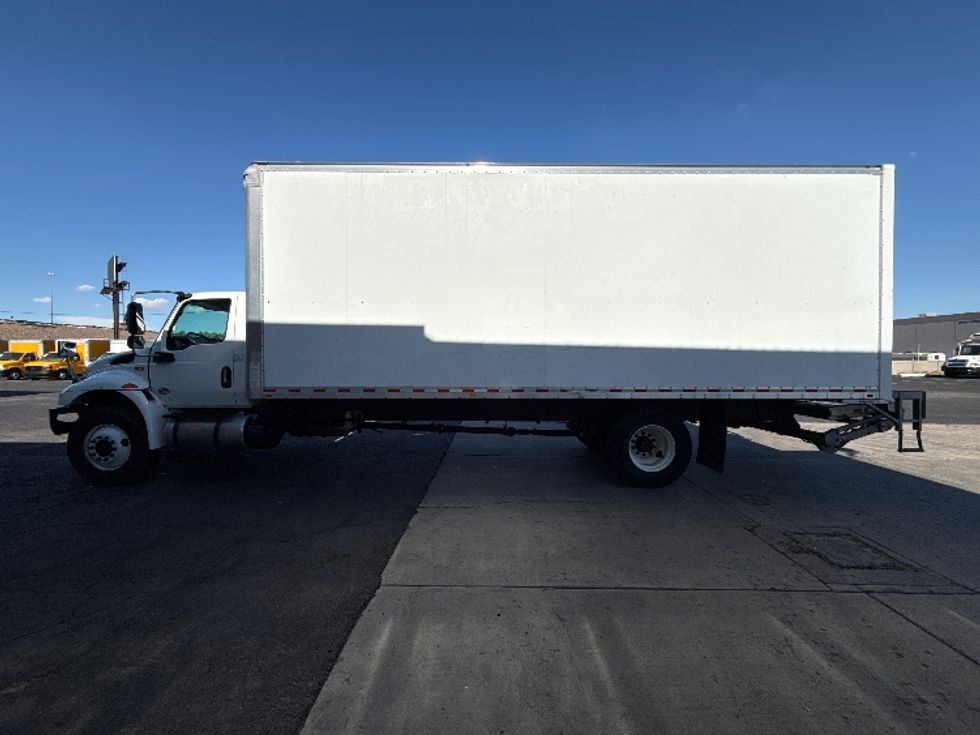 Medium Duty Box Truck-Light and Medium Duty Trucks-International-2020-MV607-Phoenix-AZ-62,630\n\t\tmiles-$ 61,750 - Image 4
