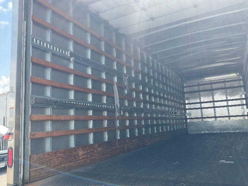 Medium Duty Box Truck-Light and Medium Duty Trucks-International-2020-MV607-Piqua-OH-162,576\n\t\tmiles-$ 53,500 - Image 10