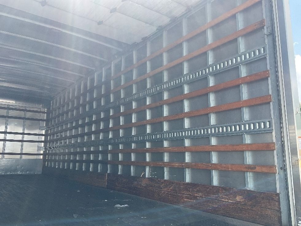 Medium Duty Box Truck-Light and Medium Duty Trucks-International-2020-MV607-Piqua-OH-162,576\n\t\tmiles-$ 53,500 - Image 11