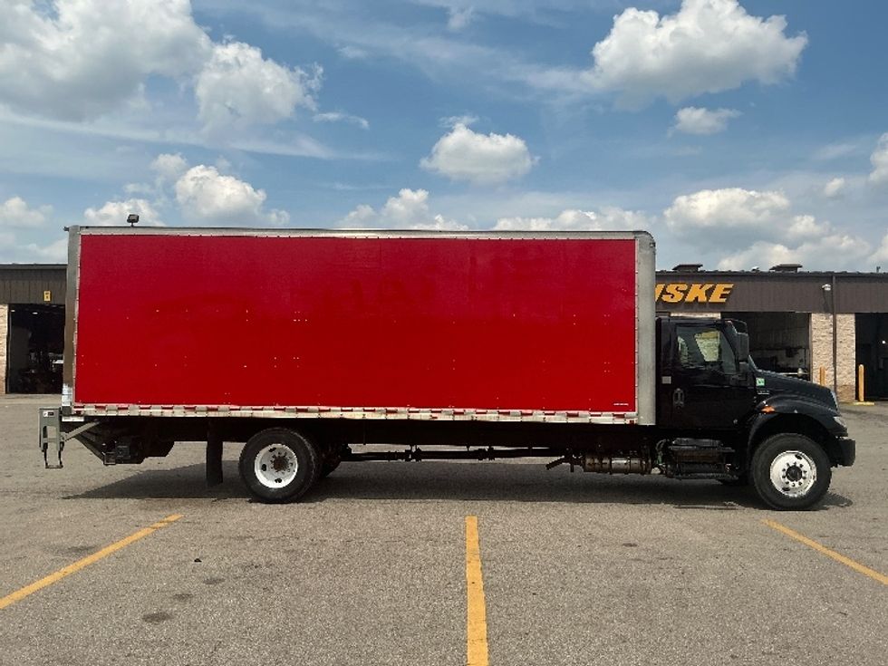 Medium Duty Box Truck-Light and Medium Duty Trucks-International-2020-MV607-Piqua-OH-350,457\n\t\tmiles-$ 21,000 - Image 15