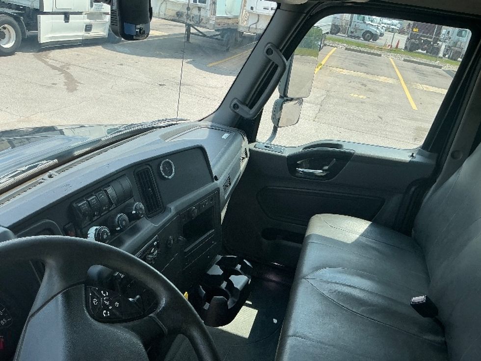 Medium Duty Box Truck-Light and Medium Duty Trucks-International-2020-MV607-Piqua-OH-350,457\n\t\tmiles-$ 21,000 - Image 19