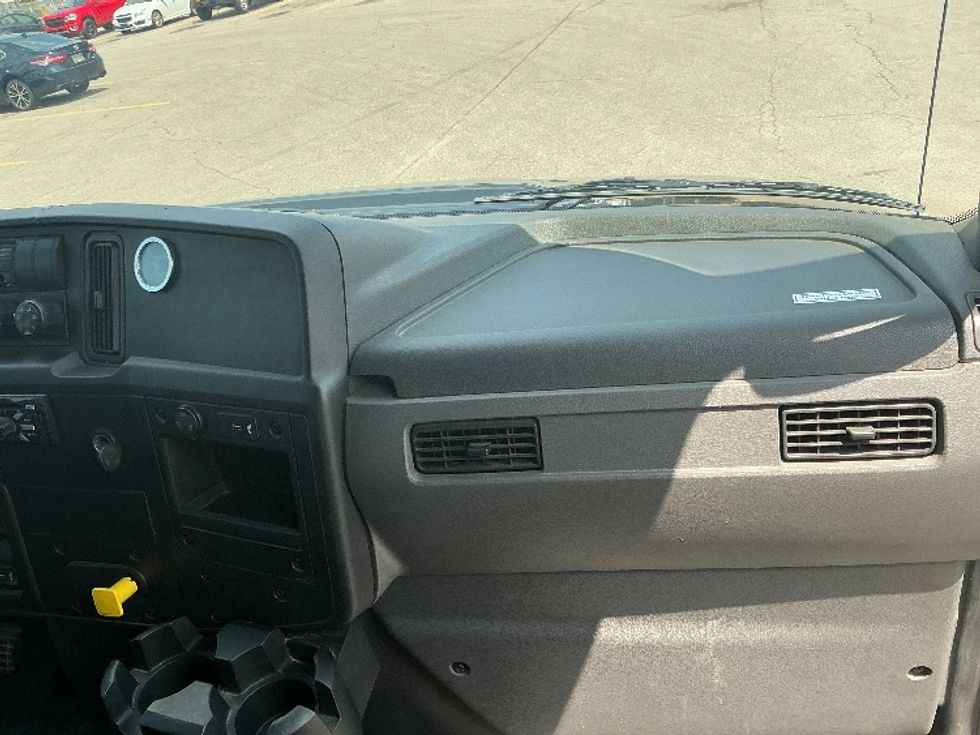 Medium Duty Box Truck-Light and Medium Duty Trucks-International-2020-MV607-Piqua-OH-350,457\n\t\tmiles-$ 21,000 - Image 21