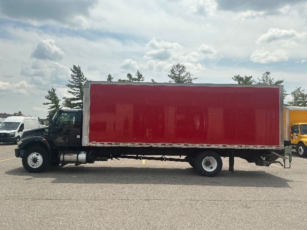 Medium Duty Box Truck-Light and Medium Duty Trucks-International-2020-MV607-Piqua-OH-350,457\n\t\tmiles-$ 21,000 - Image 4