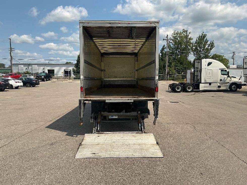 Medium Duty Box Truck-Light and Medium Duty Trucks-International-2020-MV607-Piqua-OH-350,457\n\t\tmiles-$ 21,000 - Image 9