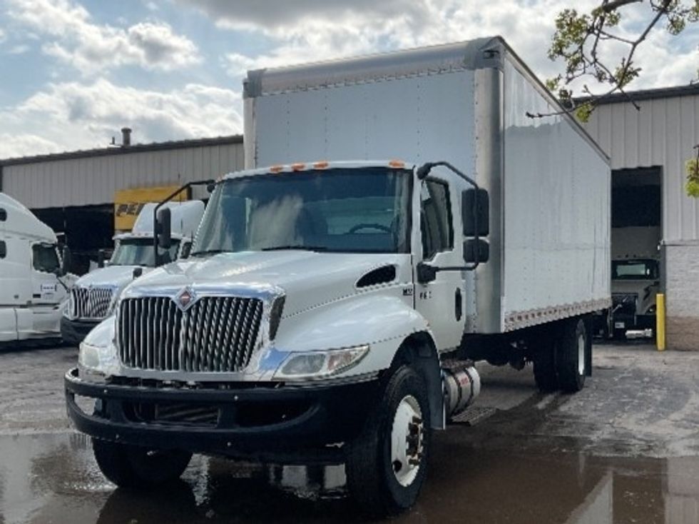 Medium Duty Box Truck-Light and Medium Duty Trucks-International-2020-MV607-Piqua-OH-7,741\n\t\tmiles-$ 68,000 - Image 3