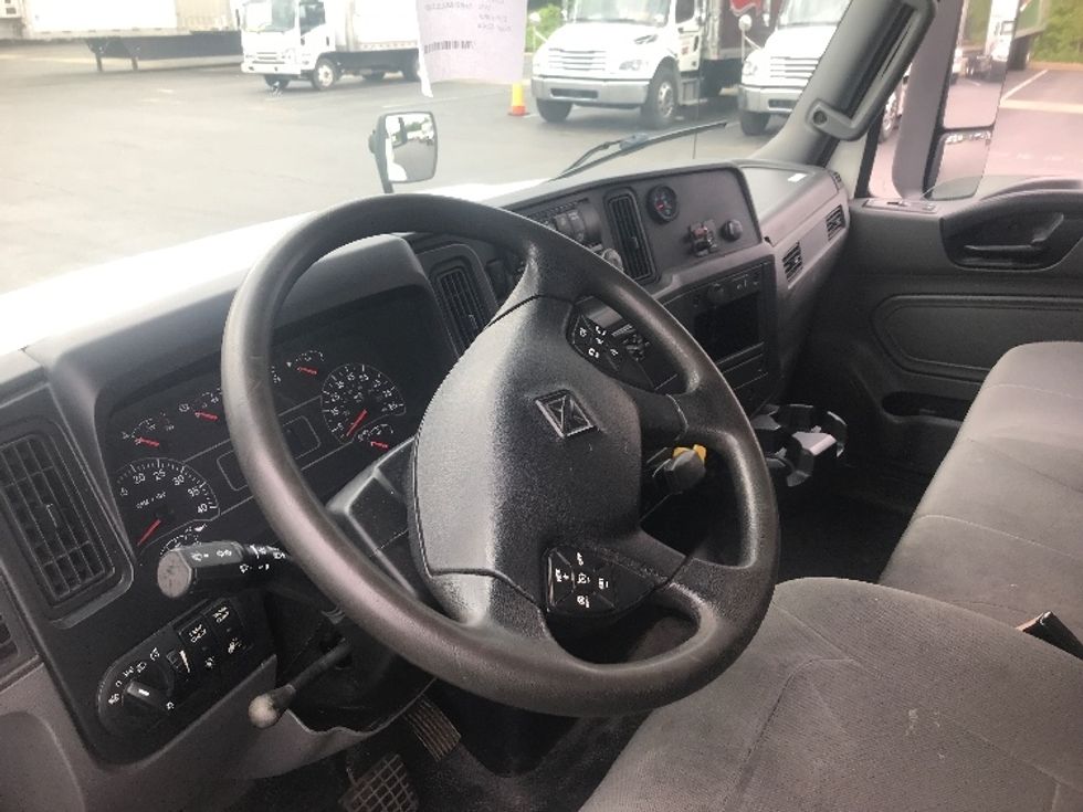 Medium Duty Box Truck-Light and Medium Duty Trucks-International-2020-MV607-Pittsburgh-PA-146,663\n\t\tmiles-$ 45,000 - Image 17
