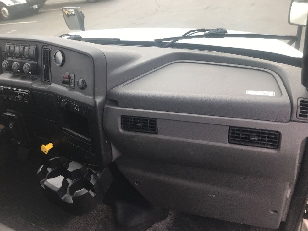 Medium Duty Box Truck-Light and Medium Duty Trucks-International-2020-MV607-Pittsburgh-PA-146,663\n\t\tmiles-$ 45,000 - Image 20