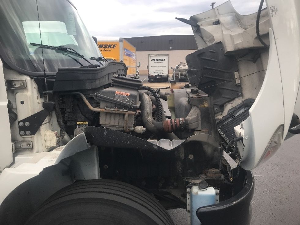 Medium Duty Box Truck-Light and Medium Duty Trucks-International-2020-MV607-Pittsburgh-PA-146,663\n\t\tmiles-$ 45,000 - Image 22