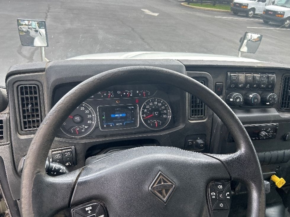 Medium Duty Box Truck-Light and Medium Duty Trucks-International-2020-MV607-Pittsburgh-PA-301,778\n\t\tmiles-$ 35,500 - Image 17