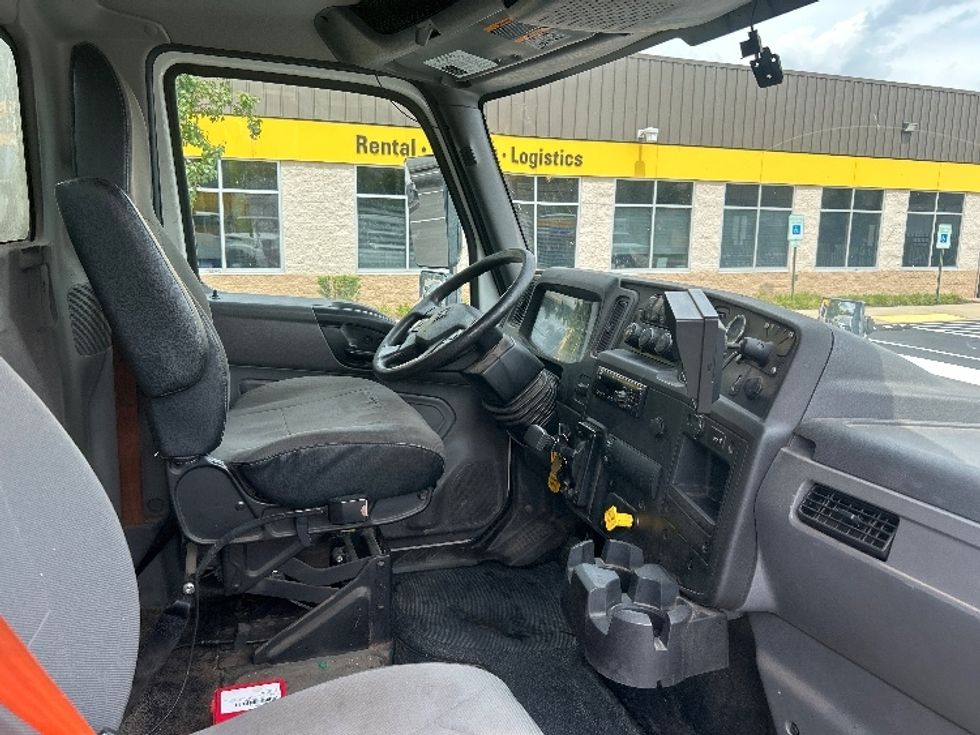 Medium Duty Box Truck-Light and Medium Duty Trucks-International-2020-MV607-Pittsburgh-PA-301,778\n\t\tmiles-$ 35,500 - Image 22