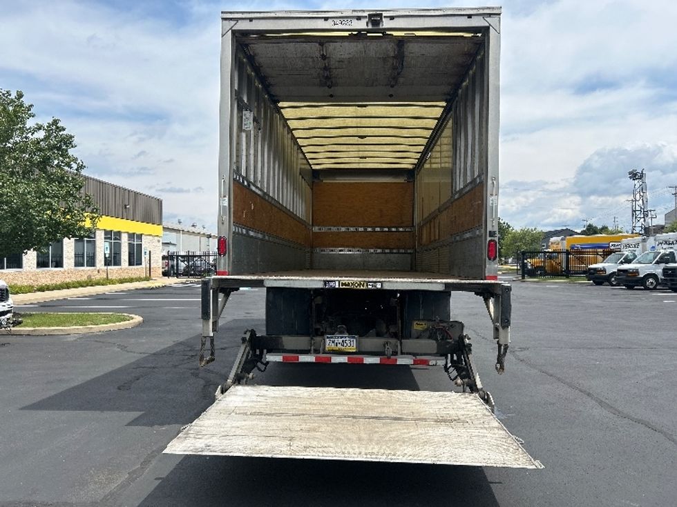 Medium Duty Box Truck-Light and Medium Duty Trucks-International-2020-MV607-Pittsburgh-PA-301,778\n\t\tmiles-$ 35,500 - Image 9
