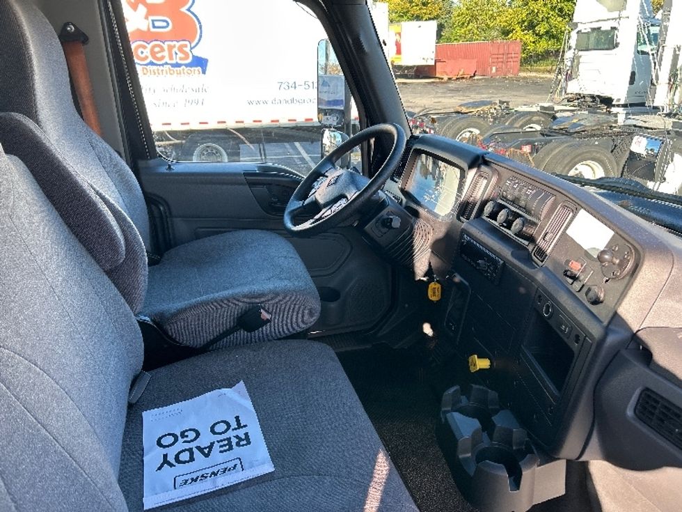 Medium Duty Box Truck-Light and Medium Duty Trucks-International-2020-MV607-Plymouth-MI-125,902\n\t\tmiles-$ 53,000 - Image 22