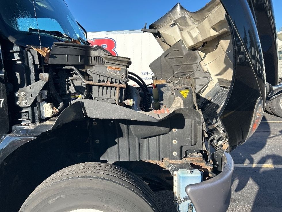 Medium Duty Box Truck-Light and Medium Duty Trucks-International-2020-MV607-Plymouth-MI-125,902\n\t\tmiles-$ 53,000 - Image 23