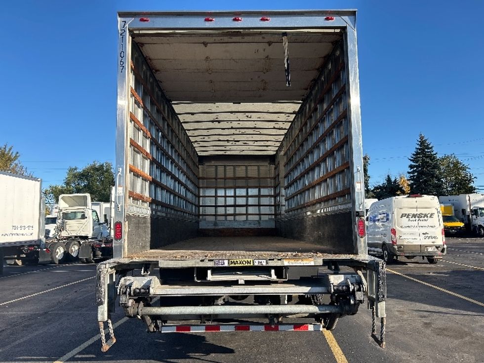 Medium Duty Box Truck-Light and Medium Duty Trucks-International-2020-MV607-Plymouth-MI-125,902\n\t\tmiles-$ 53,000 - Image 8