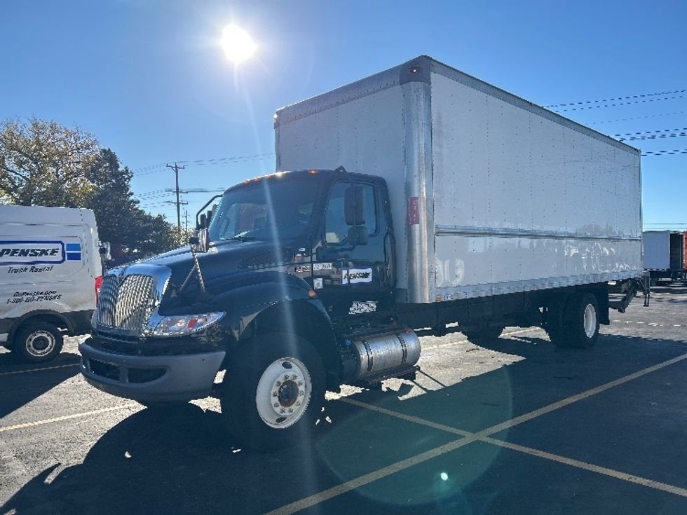 Medium Duty Box Truck-Light and Medium Duty Trucks-International-2020-MV607-Plymouth-MI-135,305\n\t\tmiles-$ 51,500 - Image 3
