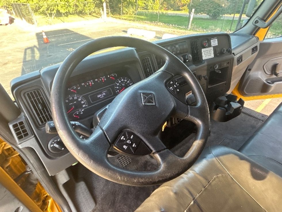 Medium Duty Box Truck-Light and Medium Duty Trucks-International-2020-MV607-Plymouth-MI-169,711\n\t\tmiles-$ 51,250 - Image 15