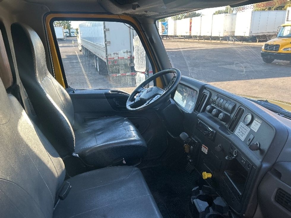 Medium Duty Box Truck-Light and Medium Duty Trucks-International-2020-MV607-Plymouth-MI-169,711\n\t\tmiles-$ 51,250 - Image 20