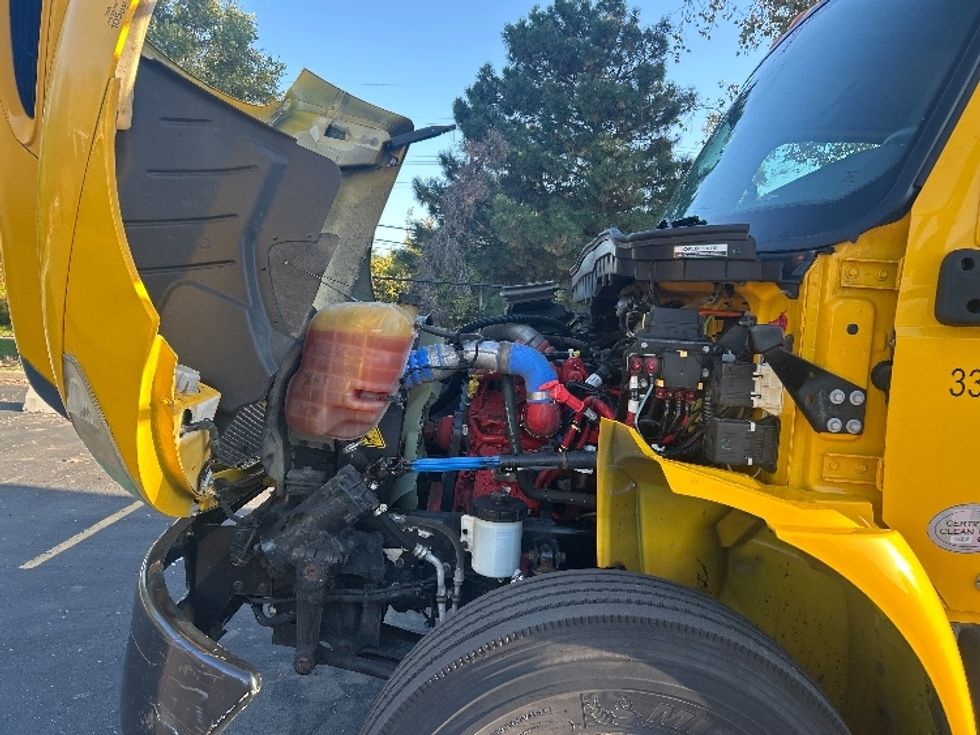 Medium Duty Box Truck-Light and Medium Duty Trucks-International-2020-MV607-Plymouth-MI-169,711\n\t\tmiles-$ 51,250 - Image 21