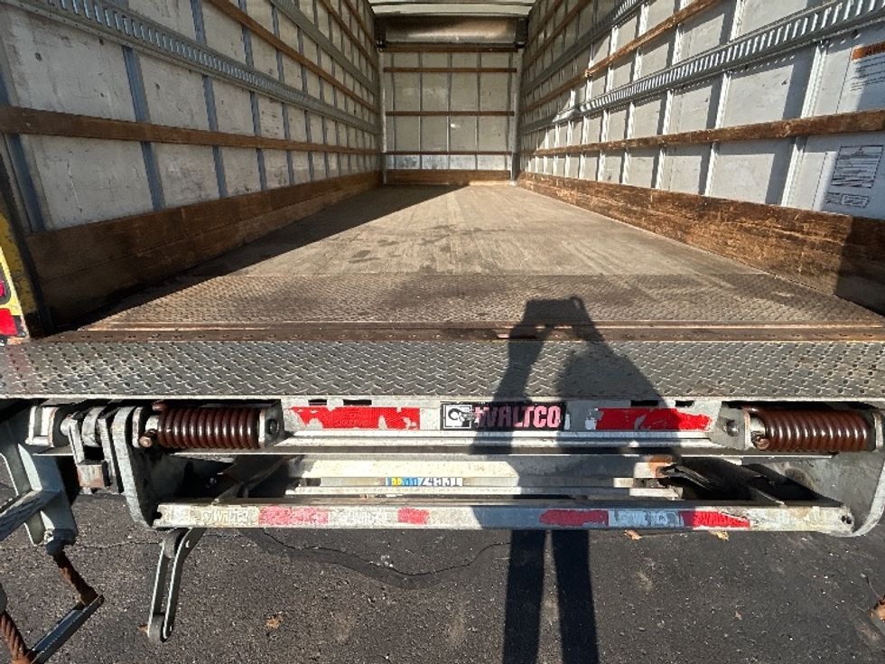 Medium Duty Box Truck-Light and Medium Duty Trucks-International-2020-MV607-Plymouth-MI-169,711\n\t\tmiles-$ 51,250 - Image 8