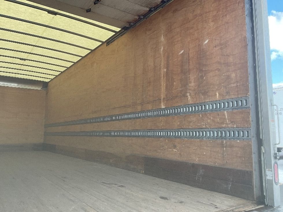 Medium Duty Box Truck-Light and Medium Duty Trucks-International-2020-MV607-Plymouth-MI-251,566\n\t\tmiles-$ 37,250 - Image 12